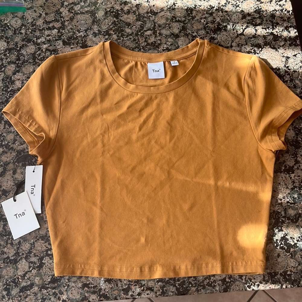 TNA NWT cropped shirt
